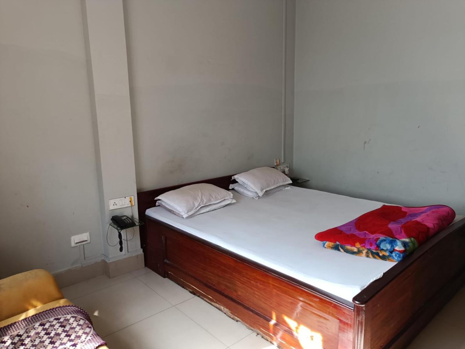 Kusum Hotel Dibrugarh Exteriör bild